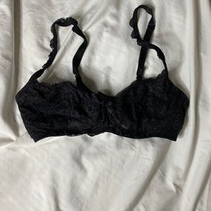 Black Lace Lined Bra (No underwire) NEVER WORN